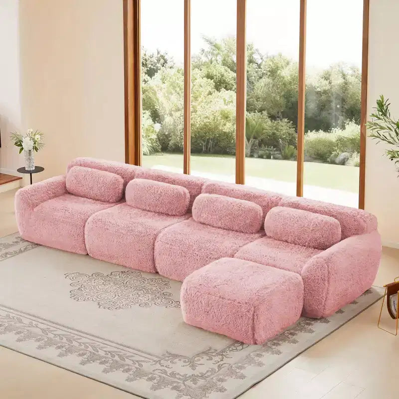 Divano sezionale modulare a L da 149" con pouf e cuscini decorativi – Tessuto felpato color kaki chiaro