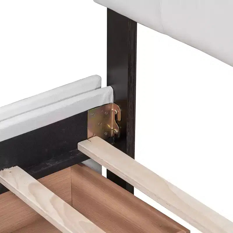 Letto a piattaforma imbottito queen size con testiera trapuntata a bottoni e 4 cassetti contenitore