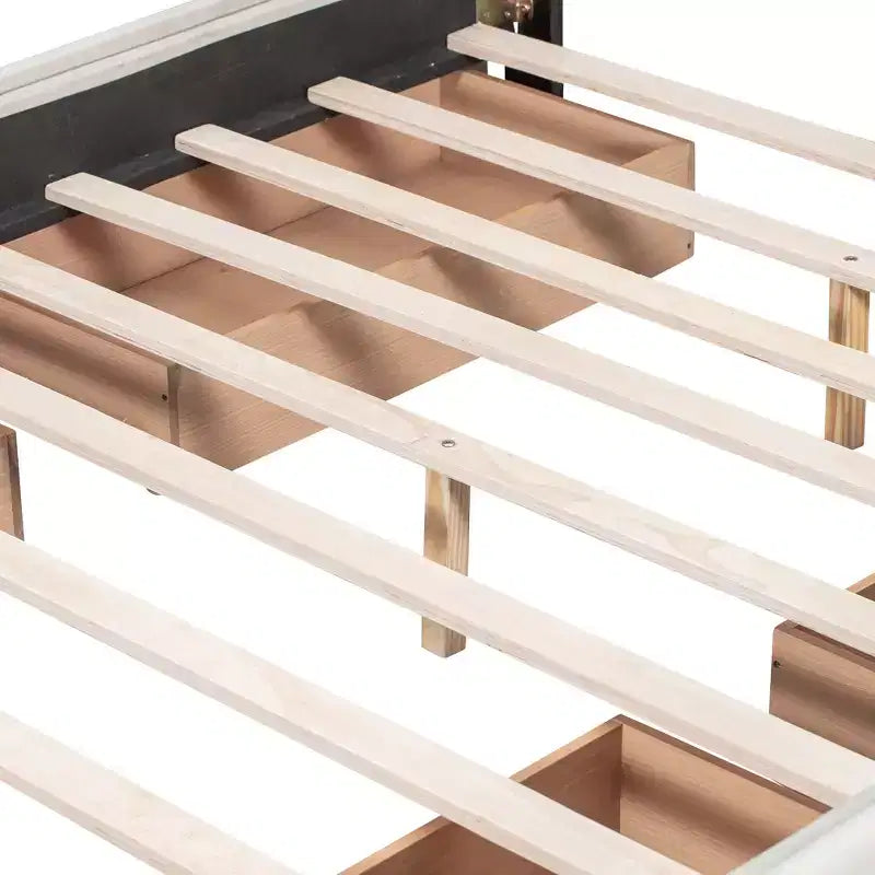 Letto a piattaforma imbottito queen size con testiera trapuntata a bottoni e 4 cassetti contenitore