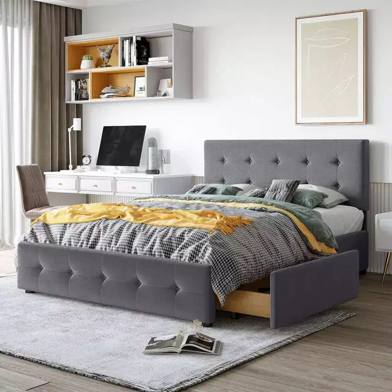 Letto a piattaforma imbottito queen size con testiera trapuntata a bottoni e 4 cassetti contenitore